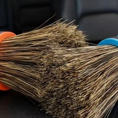فرشاة تنظيف داخلية للسيارات، م - مراجعة Dirt Brush Interior وسعره